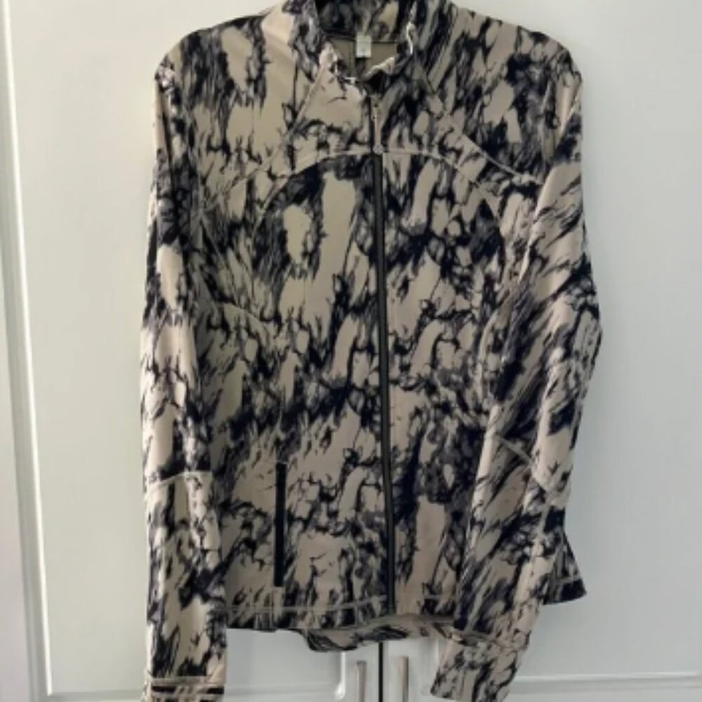 Lululemon Forme Jacket
